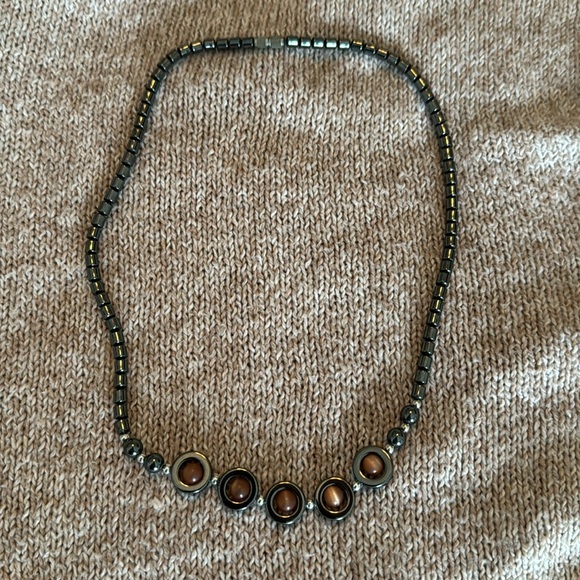 3 Necklaces metallic beads - Picture 2 of 3